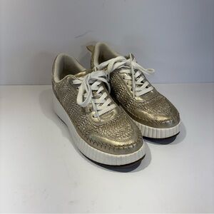 Universal Thread Metallic Gold Athletic Shoes